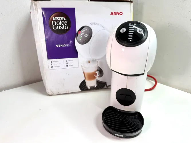 Cafeteira dolce gusto gênio S branca excelente estado 12x no cartão