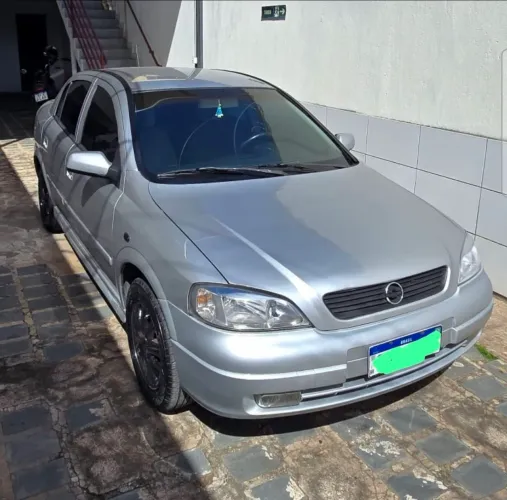 Chevrolet Astra Sedan 2.0/ CD 2.0 MPFI 8V 4P Aut. 2002