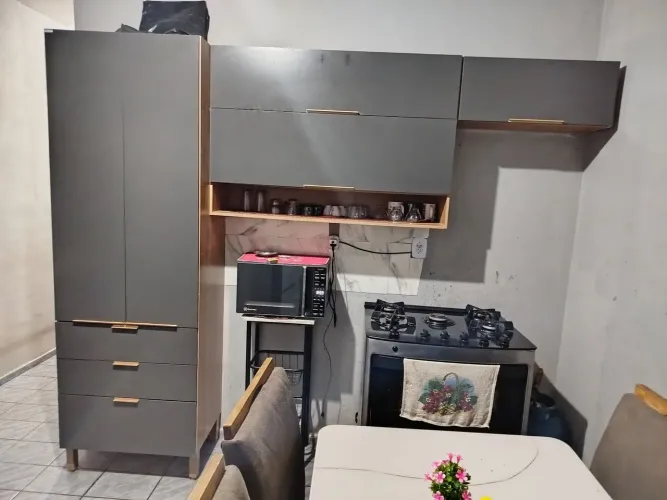 Armário de cozinha completo