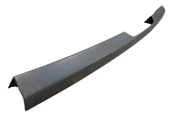 Moldura Vigia Traseira Vw Saveiro G6 2011  Preto Fosco