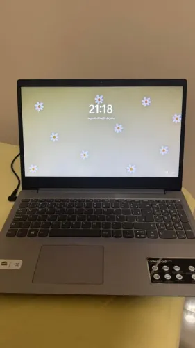 Notebook Lenovo 