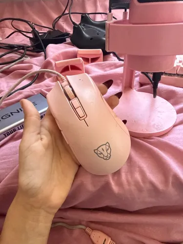 Mouse Gamer Motospeed V70 RGB na cor rosa