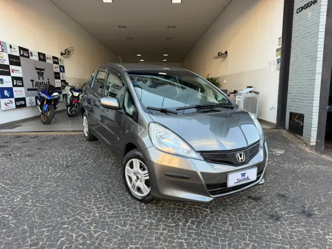 Honda Fit DX 1.4 Flex 16V 5P Mec. 2013