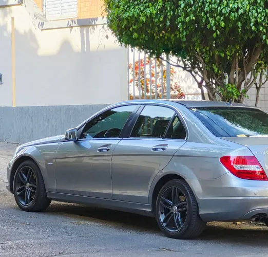 Mercedes-Benz C-180 CGI Touring 1.8 16V Aut. 2012