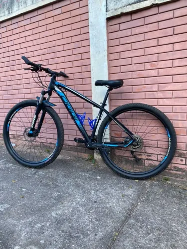 Bicicleta Oggi toda Shimano excelente estado tamanho 17