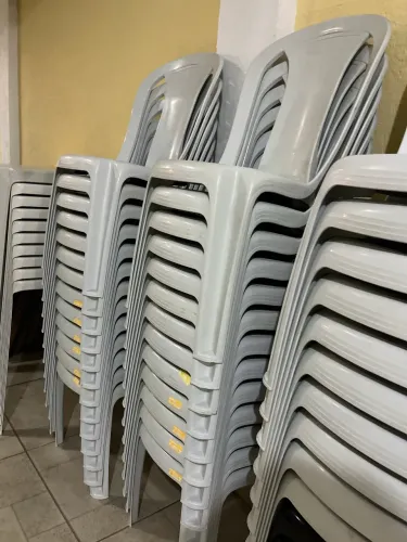 Locação/Aluguel de Mesas e Cadeiras 