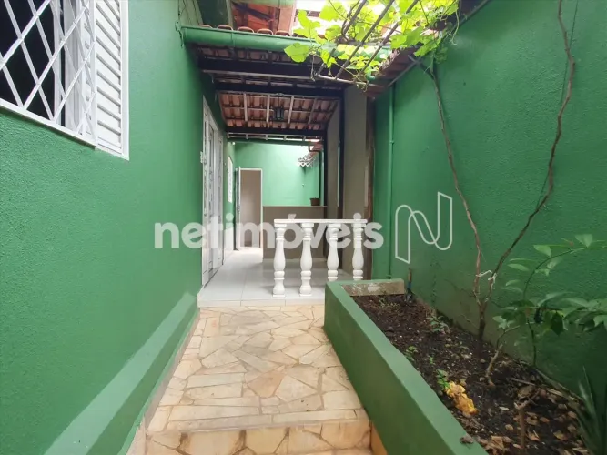 Casa 3 Quartos no Bonfim: Espaço, Conforto e Versatilidade com Anexo Independente