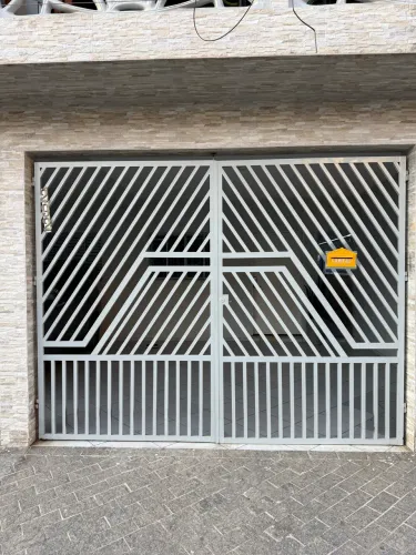 Casa c/ 2 quartos e vaga de garagem, direto com o proprietário