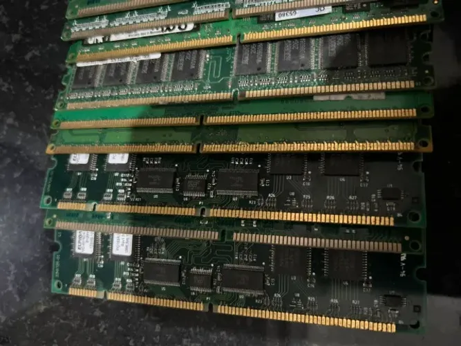 Lote de Memórias DIMM, DDR1, DDR2 e DDR3