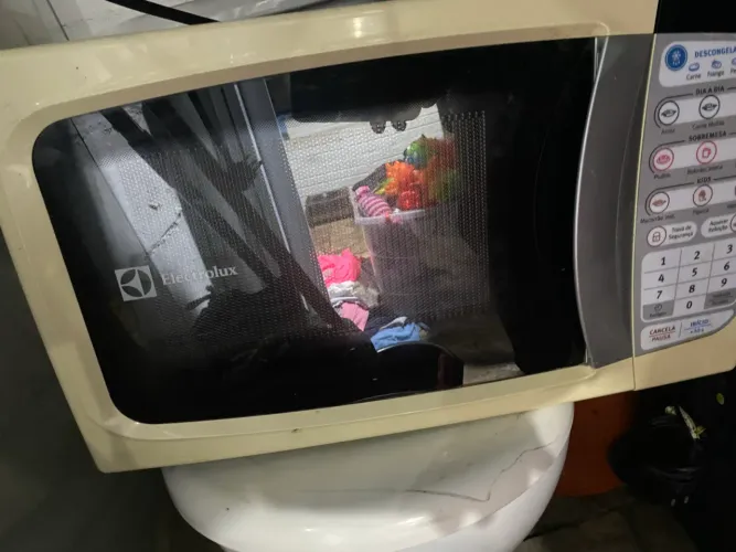 Microondas eletrolux bom funcionamento