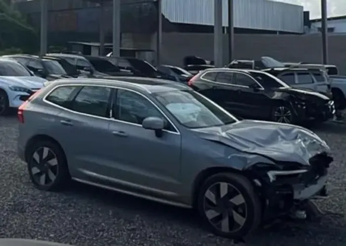 Volvo XC-60 T-8 Ultimate 2.0 AWD (híbrido) 2024