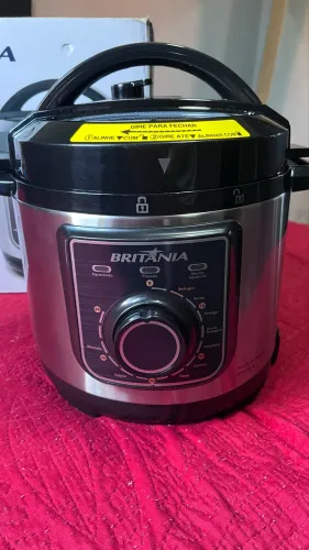 Panela de pressão elétrica