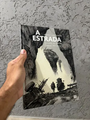HQ A estrada - Pipoca e Nanquim 