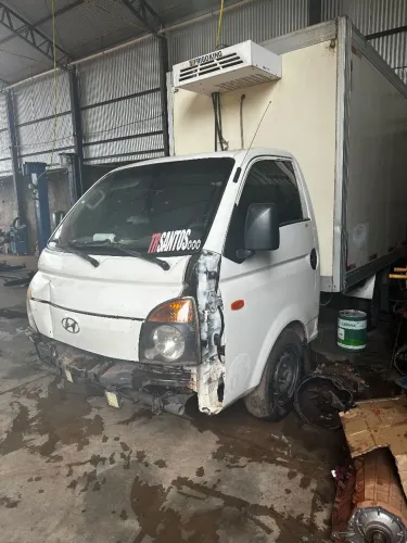 Vende-se Caminhão HR