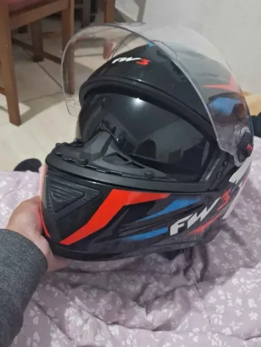 CAPACETE FW3