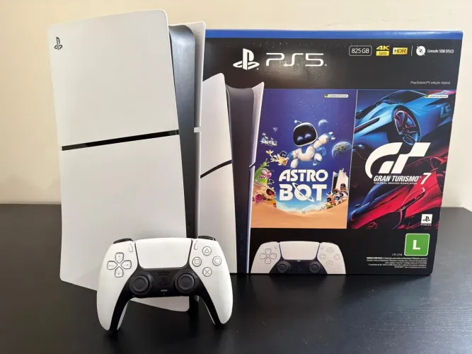 Vendo Playstation 5 slim digital 6 meses de uso