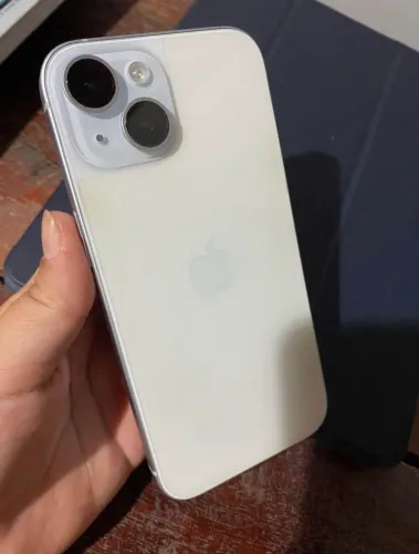 iPhone 15 128GB