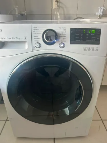 Vendo lava e seca LG WD11WP6A