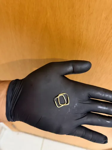 Brinco em ouro 18K