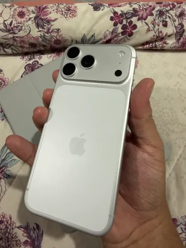 iPhone 17 PRO MAX 256 SILVER
