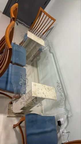 Mesa de Madeira Vintage Clássica - Peça de Antiquário