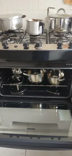 Vende se um fogão de 5 bocas continental 