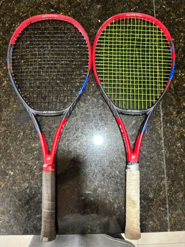 Par de yonex vcore 95