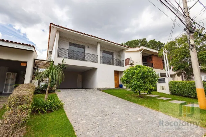 Casa a Venda em Condominio Alphaville