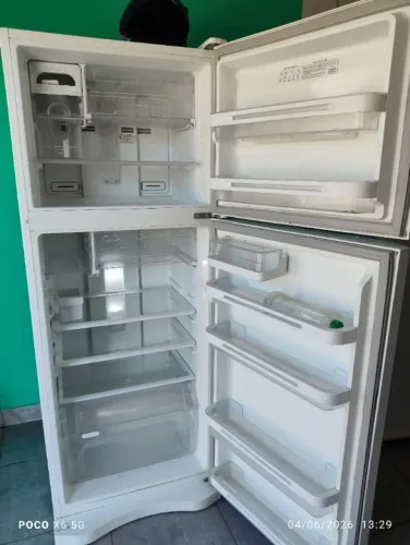Geladeira 430 litros