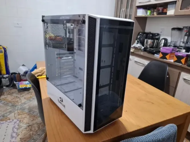 Gabinete Redragon Grapple Branco (GC-607WH) + 7 Fans ARGB Aigo