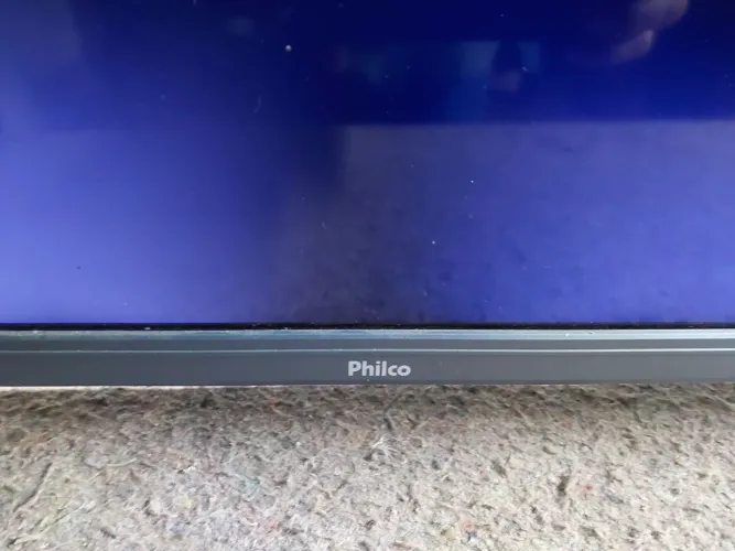 TV PHILCO 55" 4K DEFEITO!