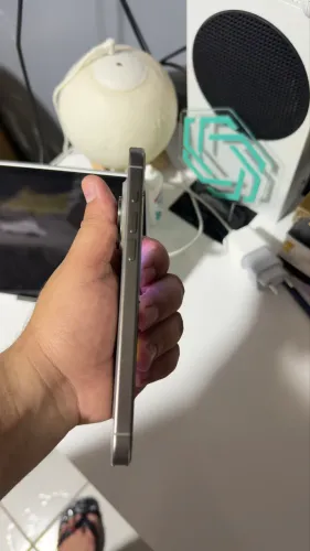 Vendo iPhone 15 Pro Max - único dono