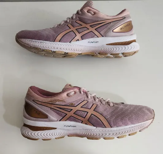 Tênis ASICS Gel-Nimbus 22 Feminino - Tamanho 38 - Original