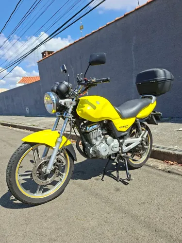 Suzuki GSR 125 impecável 