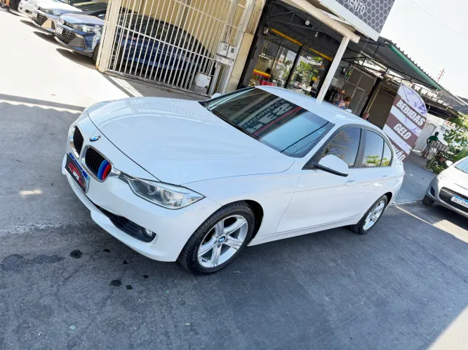 BMW 320I A 2.0 Turbo/activeflex 16V 184cv 4P 2015