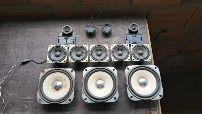 Fones para miniatura