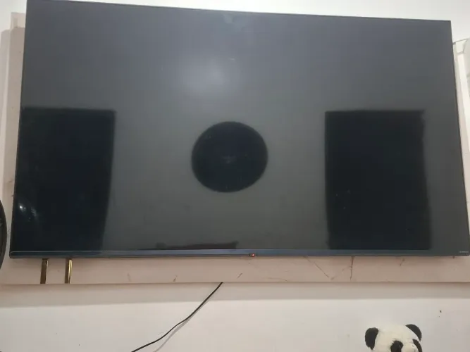 Tv, LG a venda por 300$ motivo compramos outra melhor fazemos a entrega