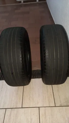 Pneus 215 55 r 17 Dunlop.