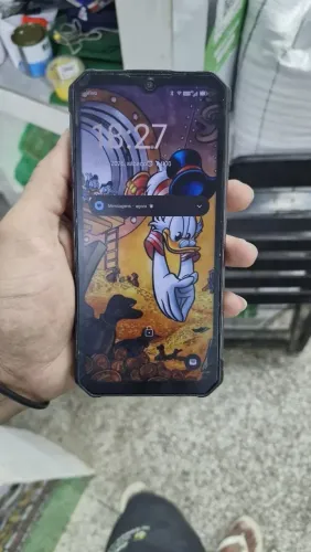 Celular indestrutível pá vende rápido com problema no conector de carregar