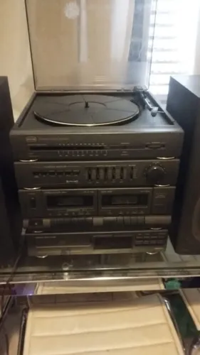 Toca disco CCE tem fita rádio CD tudo funcionando
