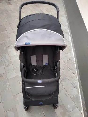 Carrinho de bebê da Chicco Kwik.one