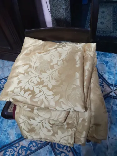 Ccorte de Tecido Acetinado Dourado