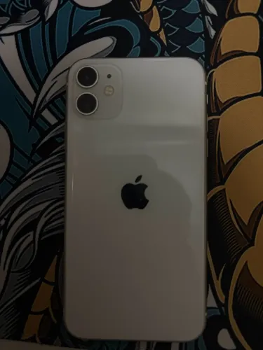 iPhone 11 branco 64gb seminovo