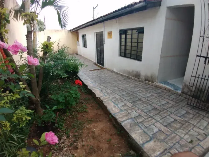 Sobrado para aluguel e venda possui 53 metros quadrados com 2 quartos