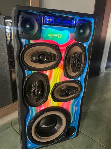 CAIXA DE SOM AUTOMOTIVA