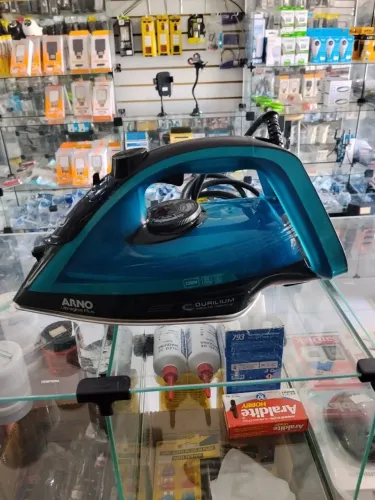 FERRO A VAPOR 2350W ULTRAGLISS PLUS 220V AZUL - USADO