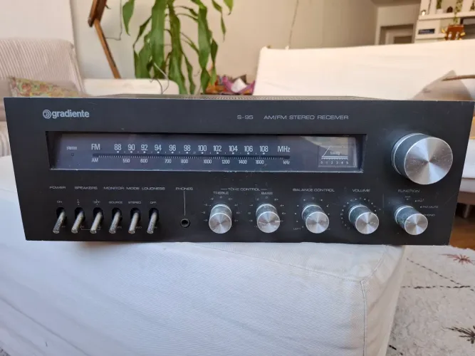 Receiver Gradiente S-95 e caixas de som Pure acoustics