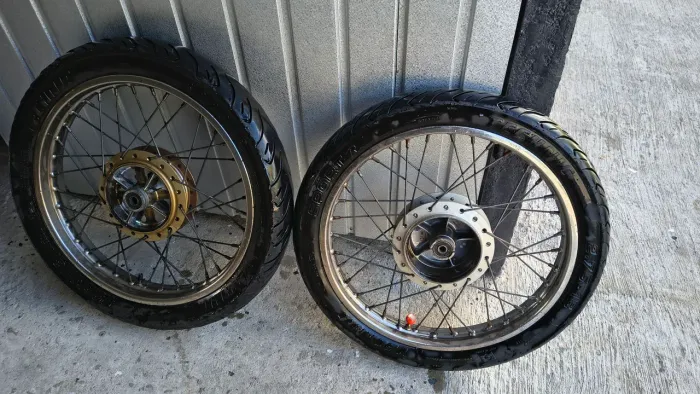 Par de rodas start 160, Titan, etc. Com pneus