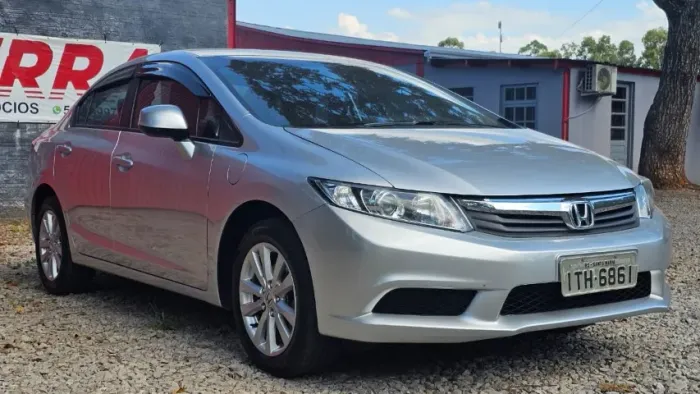 Honda Civic Sedan LXS 1.8/1.8 Flex 16V Aut. 4P 2013