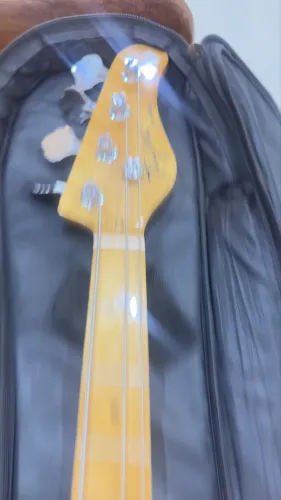 Contrabaixo Elétrico 4 Cordas Tagima TW-65